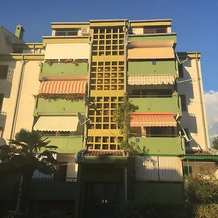 Maisey Apartament Fažana